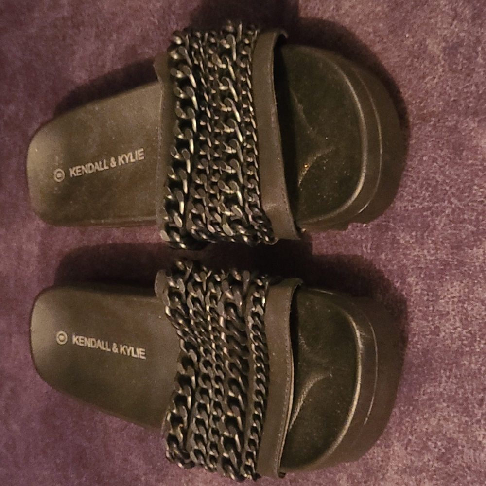 Kendall & Kylie Black Chain Slide Sandals